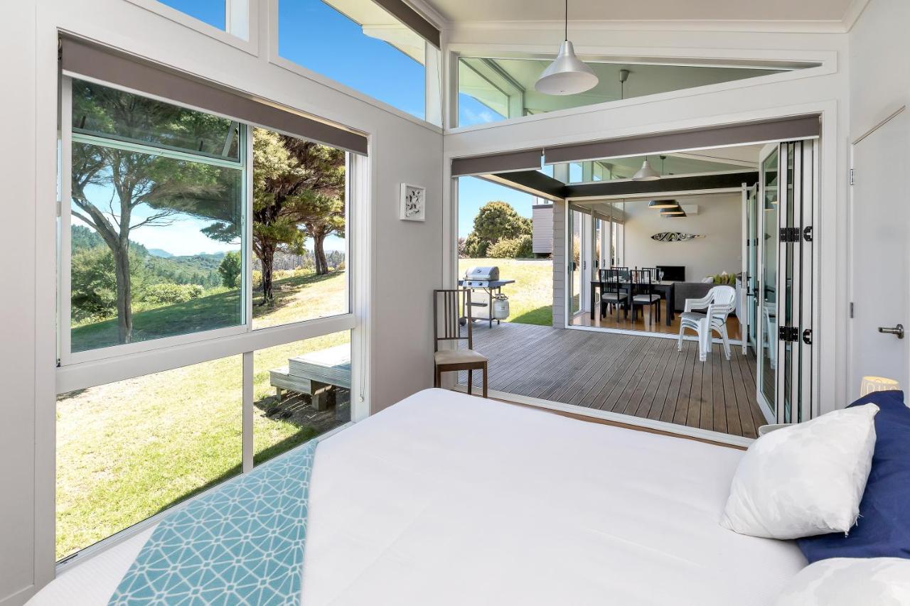 Paroa Bay Chalets - Te Whare Tui Russell Eksteriør billede