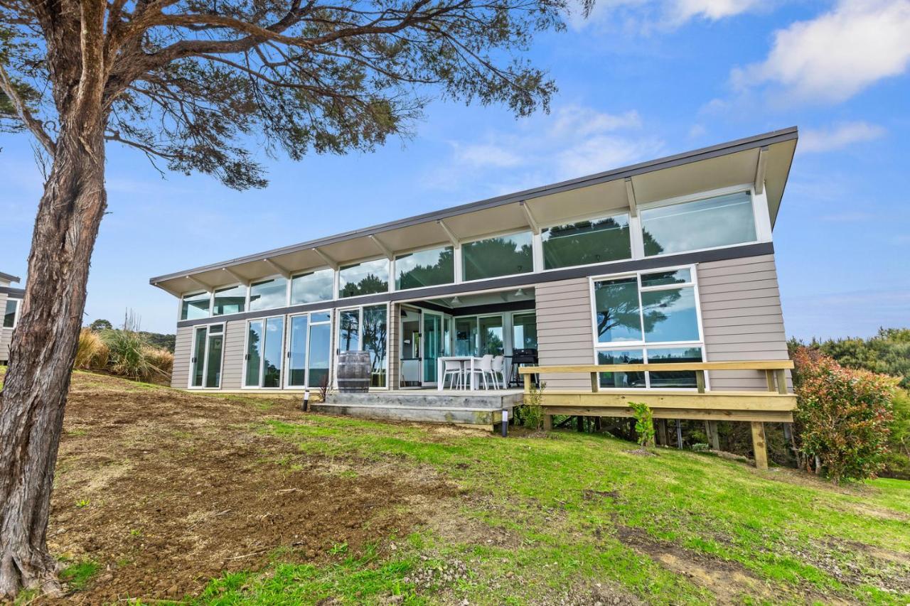 Paroa Bay Chalets - Te Whare Tui Russell Eksteriør billede