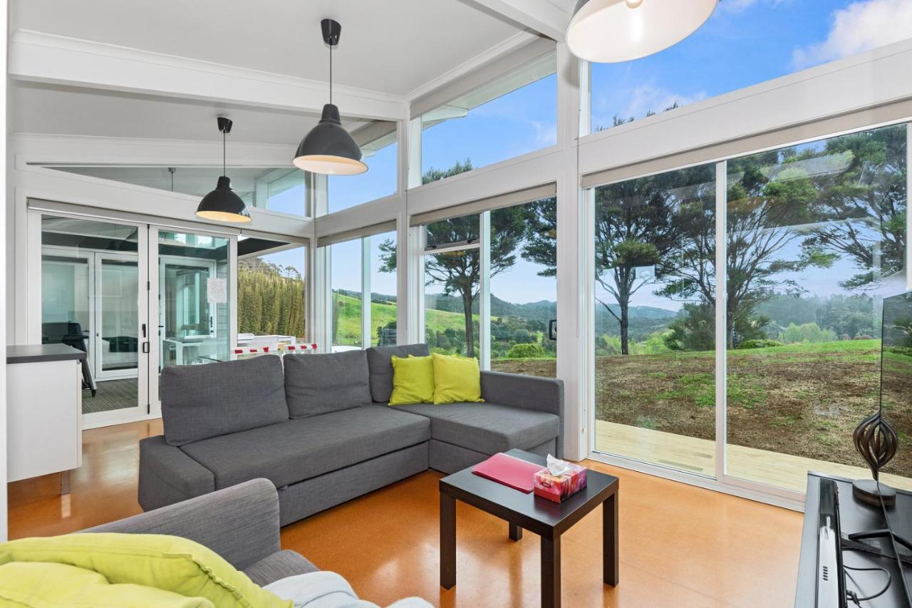 Paroa Bay Chalets - Te Whare Tui Russell Eksteriør billede